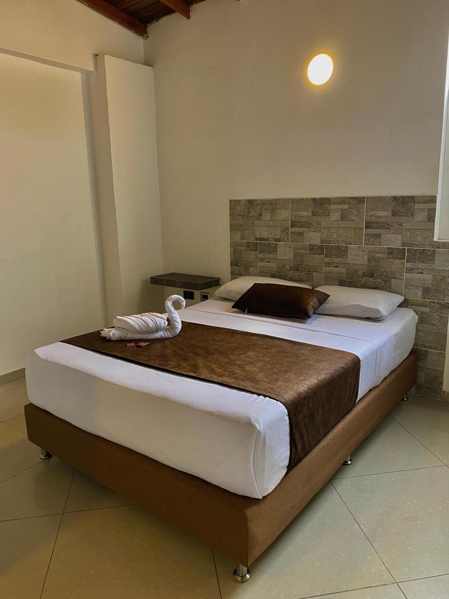 Hotel Buenos Aires Central Medellín Kültér fotó