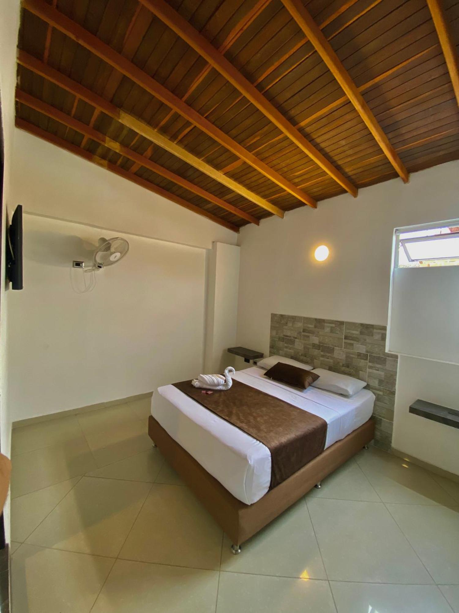 Hotel Buenos Aires Central Medellín Kültér fotó