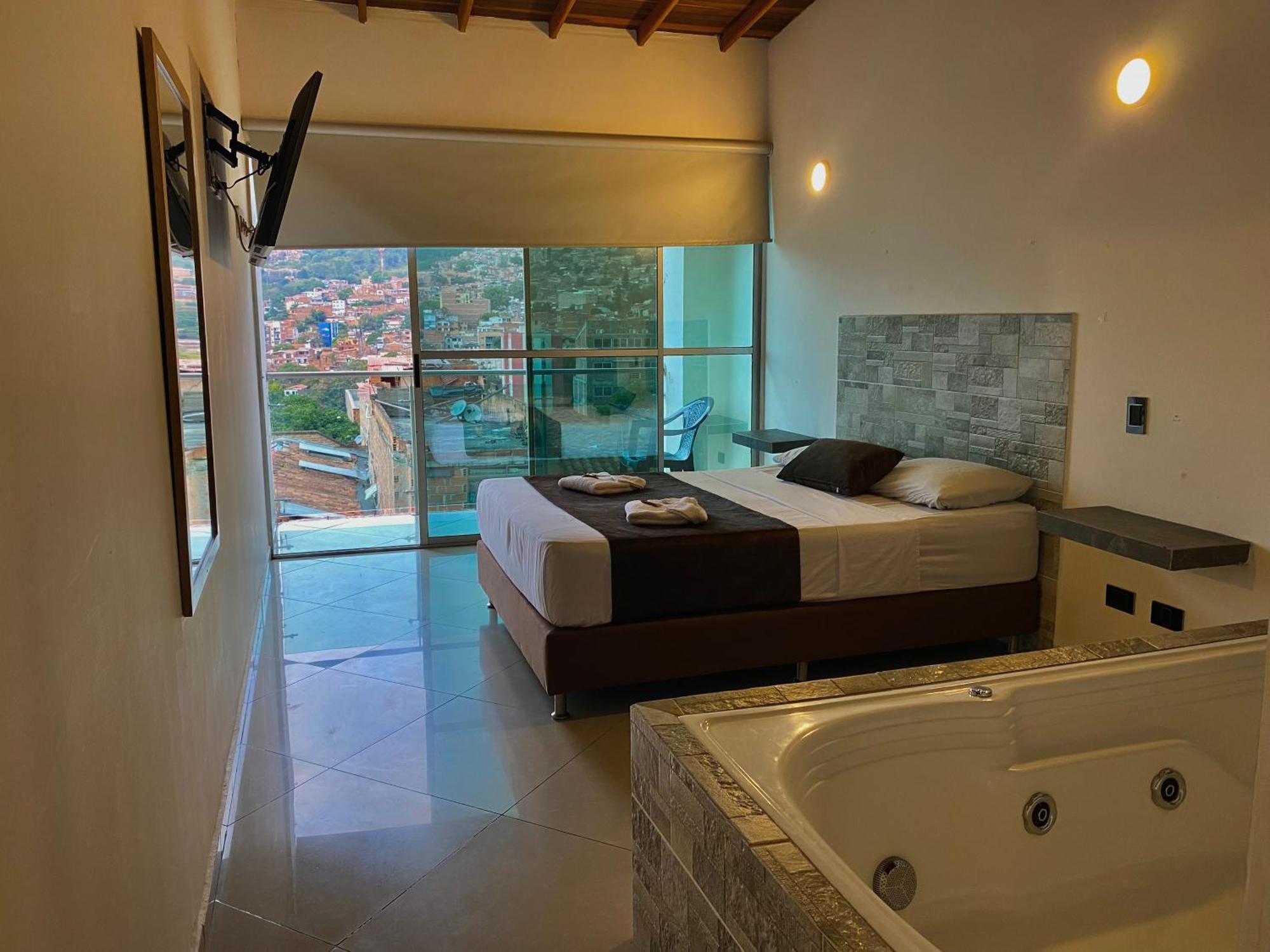 Hotel Buenos Aires Central Medellín Kültér fotó